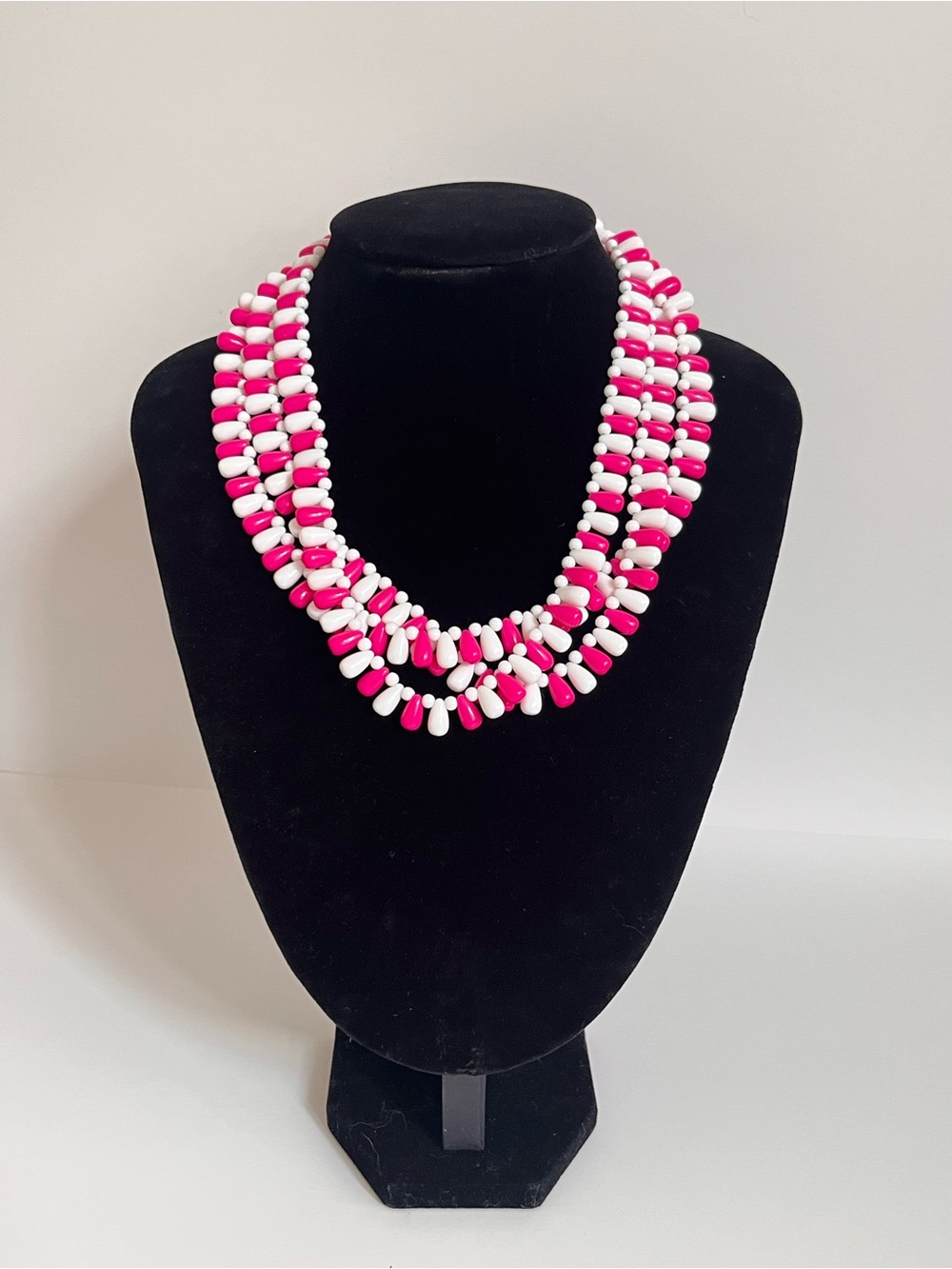 New Ardene Hot Pink & White Lucite Multi-Strand Statement Necklace